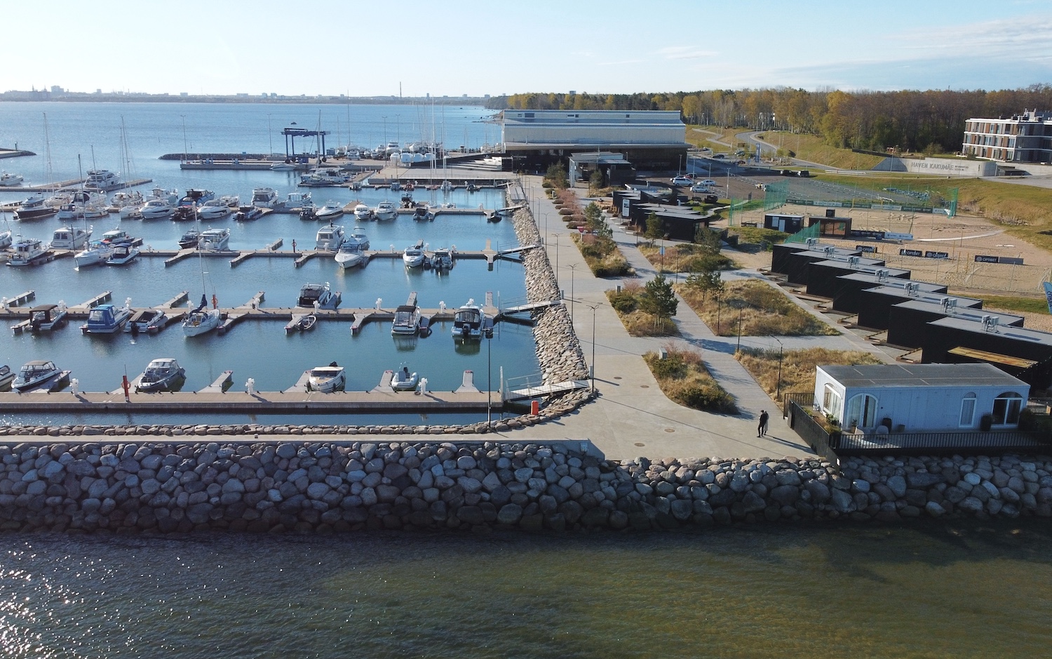 Merekarp puhkemaja Haven Kakumäel sadamas, puhka Eestis, Eesti parimad puhkemajad