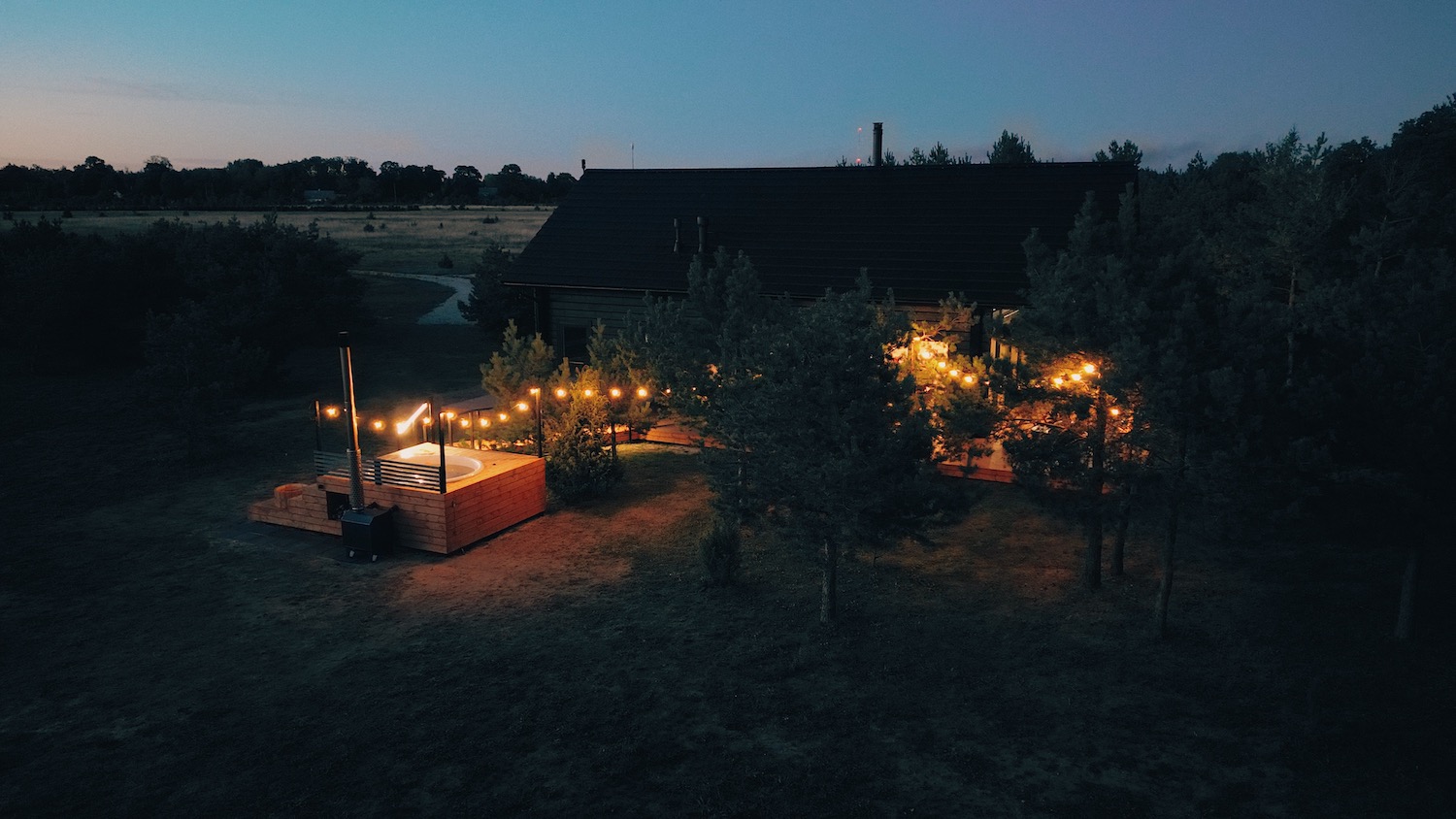 Odi Resort puhkemaja Harjumaal kuuele, panoraamvaate ja tynnisaunaga majutus, parimad puhkemajad Eestis