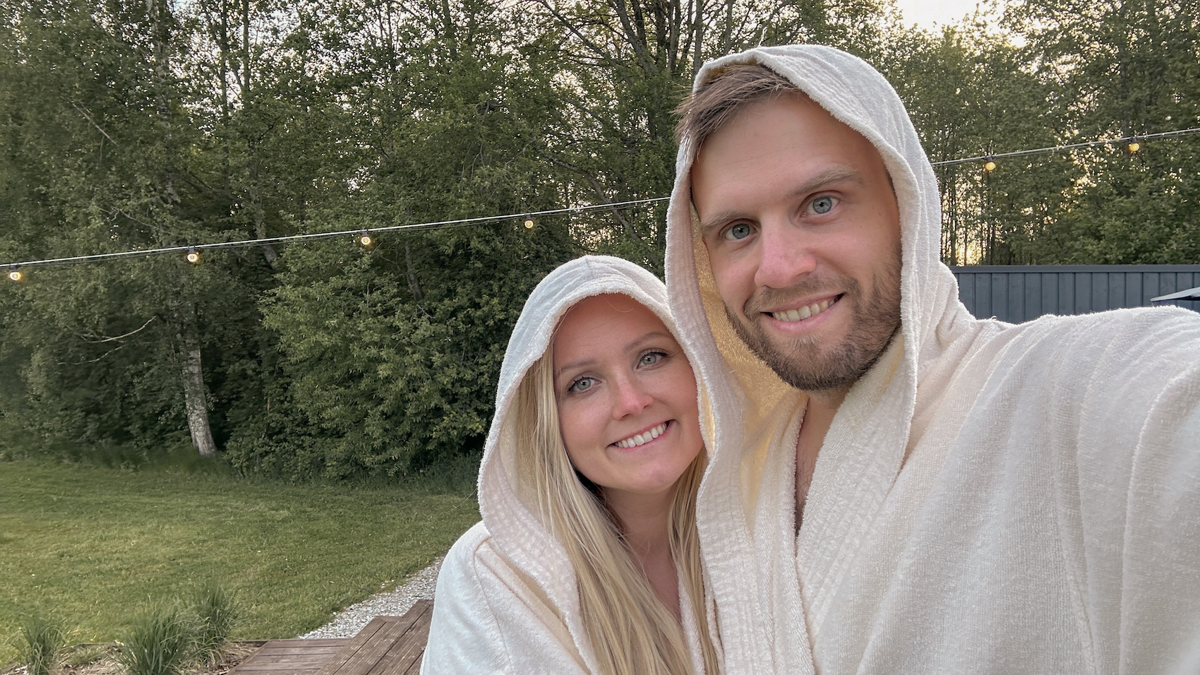 Käärapesa ehk Pesad Stay puhkemaja Pärnumaal Pärnu jõe ääres sauna ja kümblustünniga, parimad puhkemajad Eestis